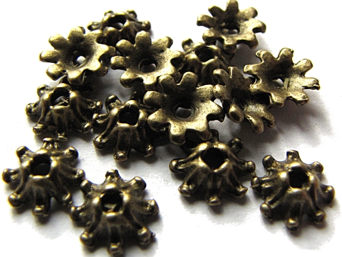 Perlkappe Blume/ Krnchen, verziert, bronzefarben, ca. 8x3mm